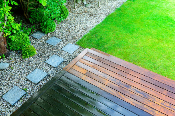 Best Sidewalk and Walkway Cleaning  in Newark, DE